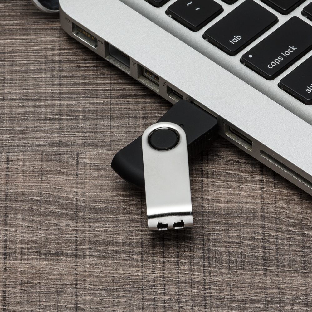 Pen Drive RM Giratório Meta